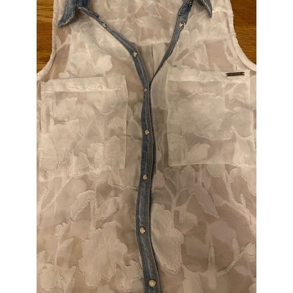 Guess women's white sheer floral denim collared button tied sleeveless blouse XS - Picture 4 of 9